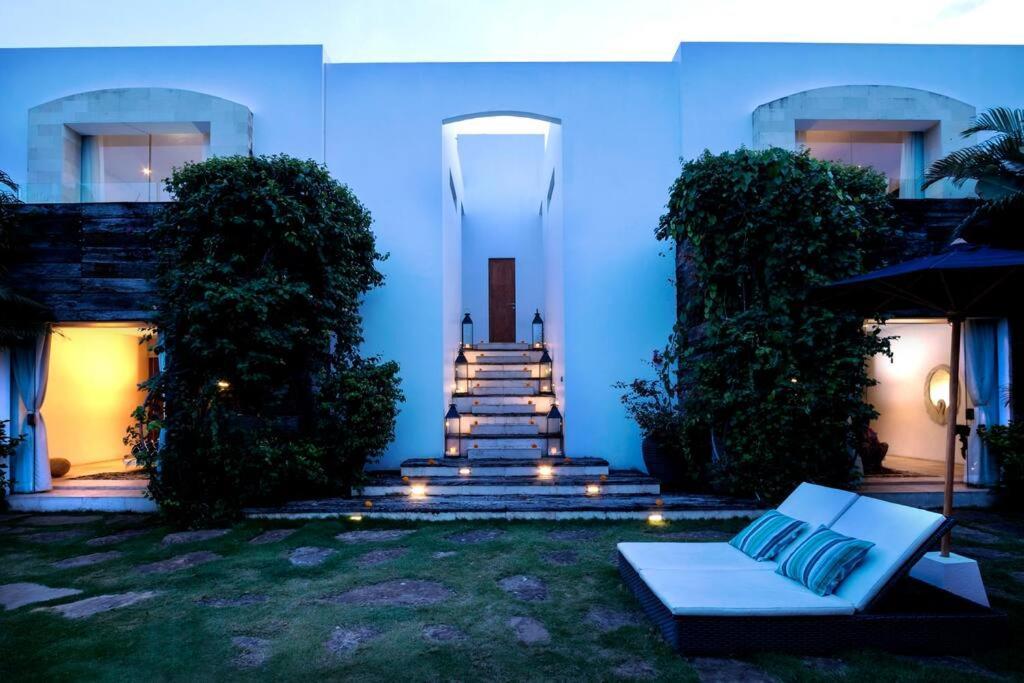 Elegant Villa Casabianca - Tropical Pool & Garden, Near Potato Head Beach Club! Seminyak Eksteriør bilde