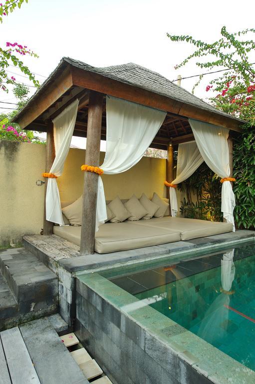 Elegant Villa Casabianca - Tropical Pool & Garden, Near Potato Head Beach Club! Seminyak Eksteriør bilde